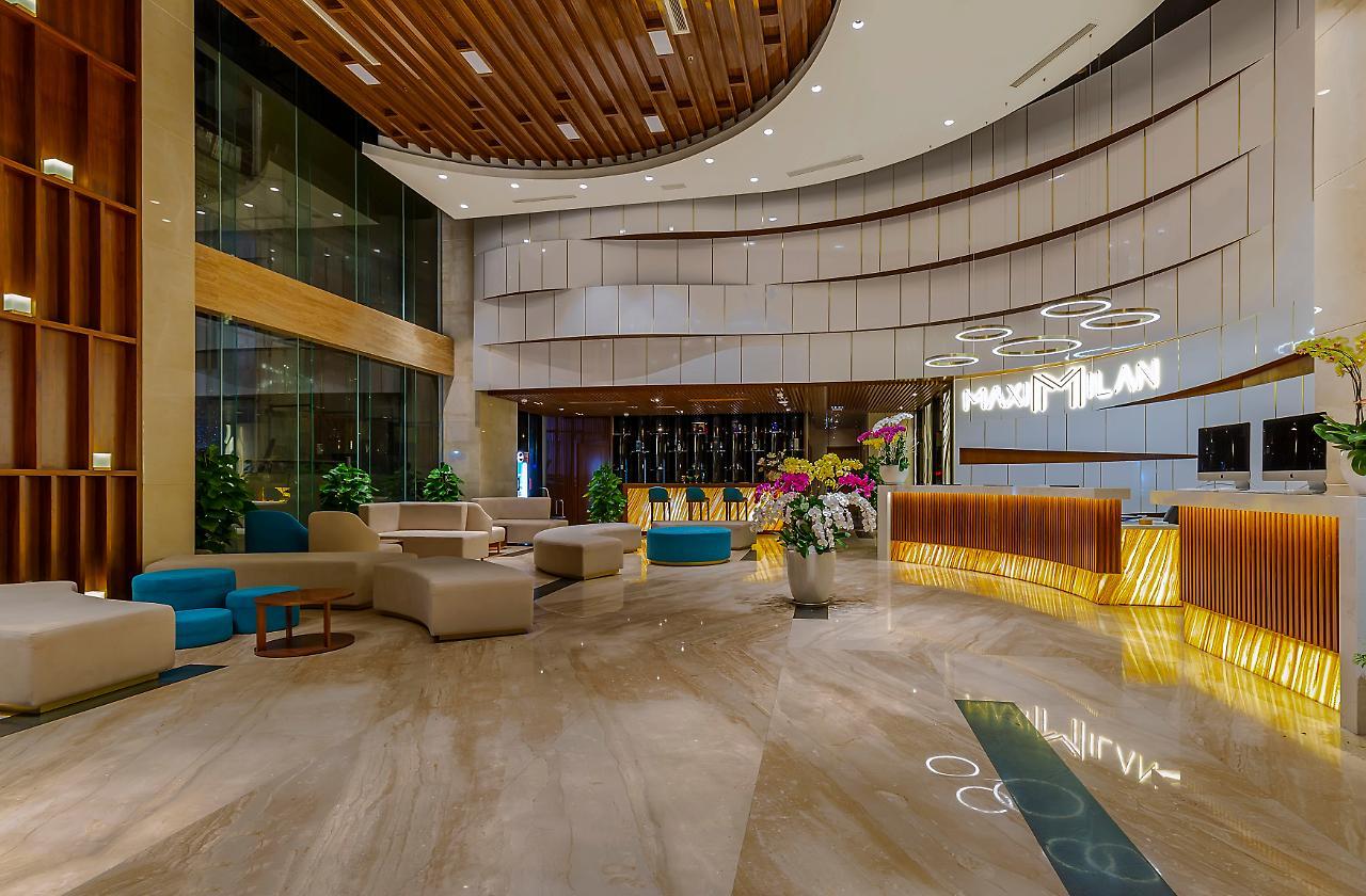 Maximilan Danang Beach Hotel Экстерьер фото