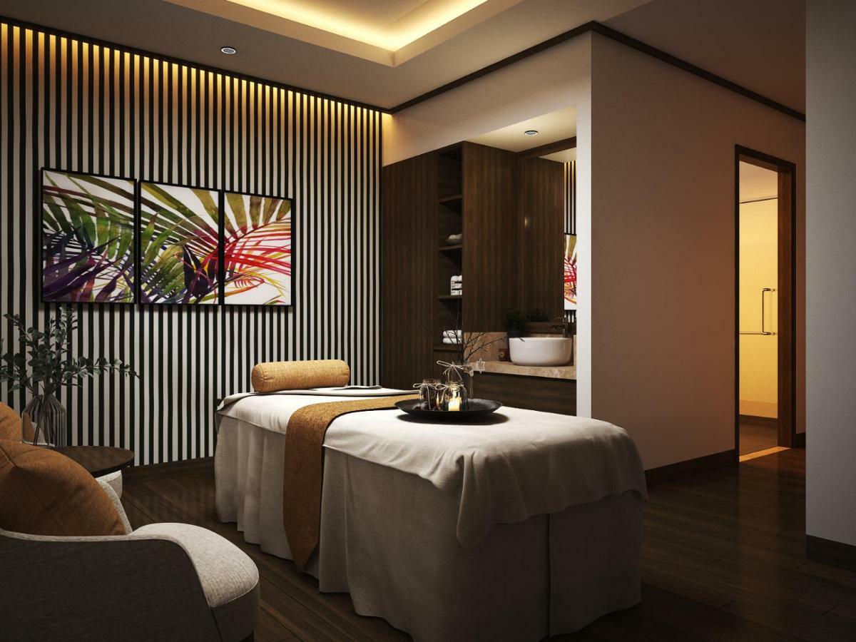 Maximilan Danang Beach Hotel Экстерьер фото