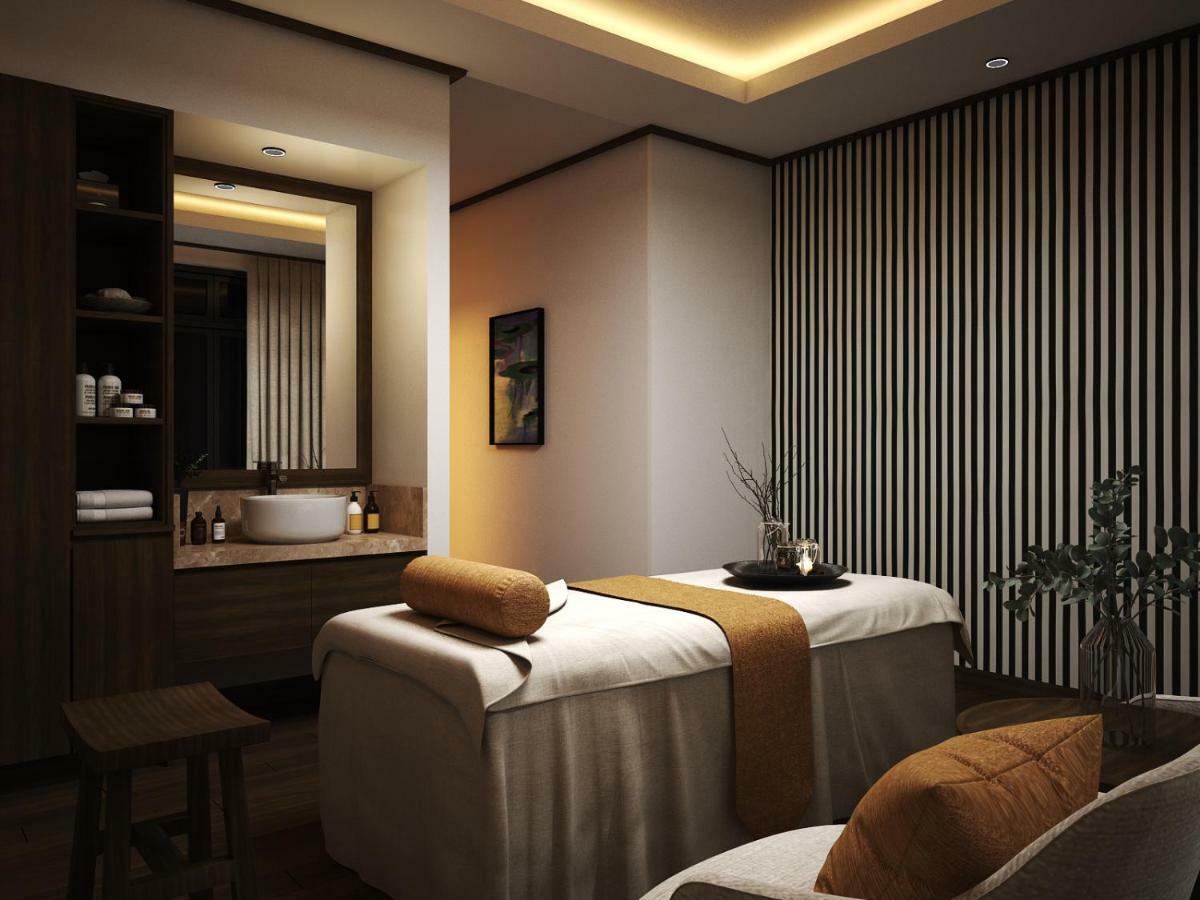Maximilan Danang Beach Hotel Экстерьер фото